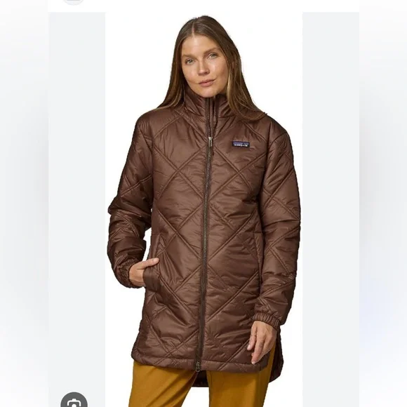 Patagonia Women’s Pine Bank Insulated Parka - Picture 2 of 11